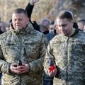 Зеленский присвоил звание Героя Украины Залужному и Буданову