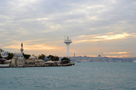 Vaade Sultanahmeti linnaosale üle Bosporuse väina
