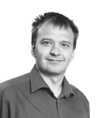 Targo Tennisberg on tarkvarainsener, ettevõtja ja Eesti informaatikaolümpiaadi korraldaja