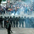 Беспорядки в Венесуэле: погиб полицейский, более сотни протестующих пострадали