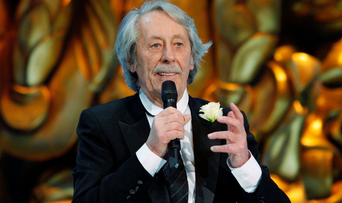 FILE PHOTO - French actor Jean Rochefort speaks at the beginning of the French Cesar ceremony in Paris