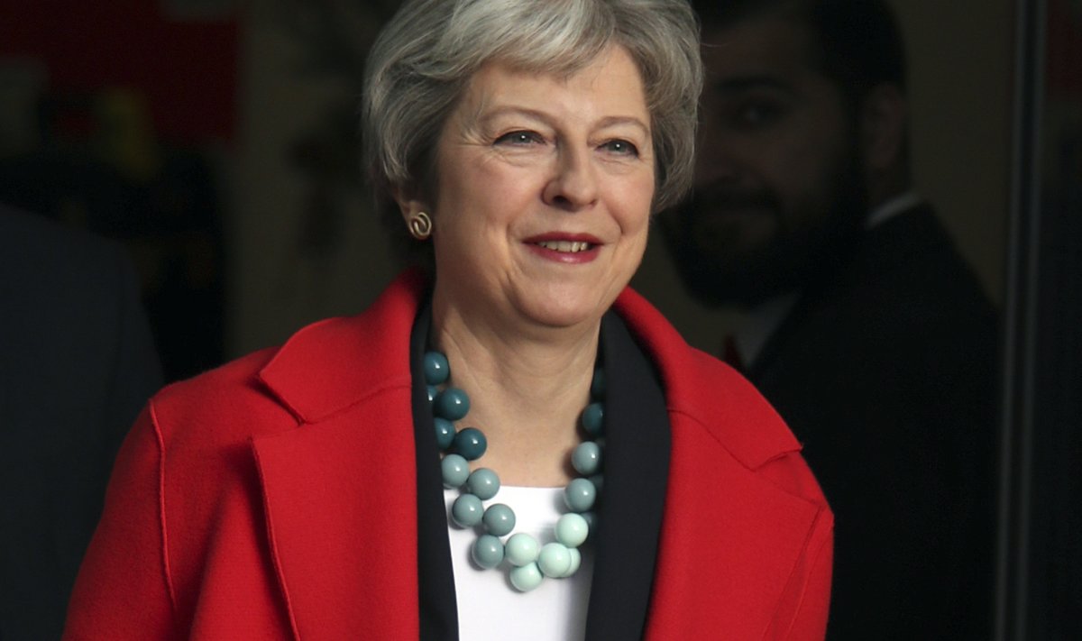Briti peaminister Theresa May lahkus eile BBC stuudiost, näol pingutatud naeratus. Algav nädal ei tõota tulla talle kerge.