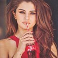 Pisarateni liigutatud Selena Gomez avaldas Billboard'i auhinnatseremoonial oma parimale sõbrannale austust