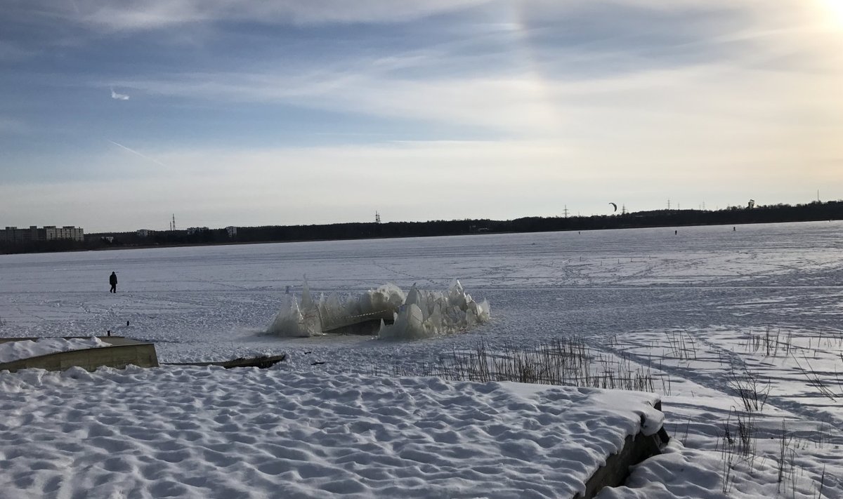 Jääsupluskoht Harku järvel