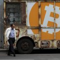 Krüptoturult haihtus bitcoin' i aadrilaskmise tõttu päevaga peaaegu 90 miljardit dollarit