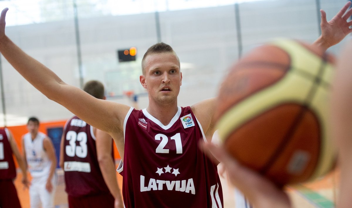 Armands Škele panustas Läti võitu 5 punkti.