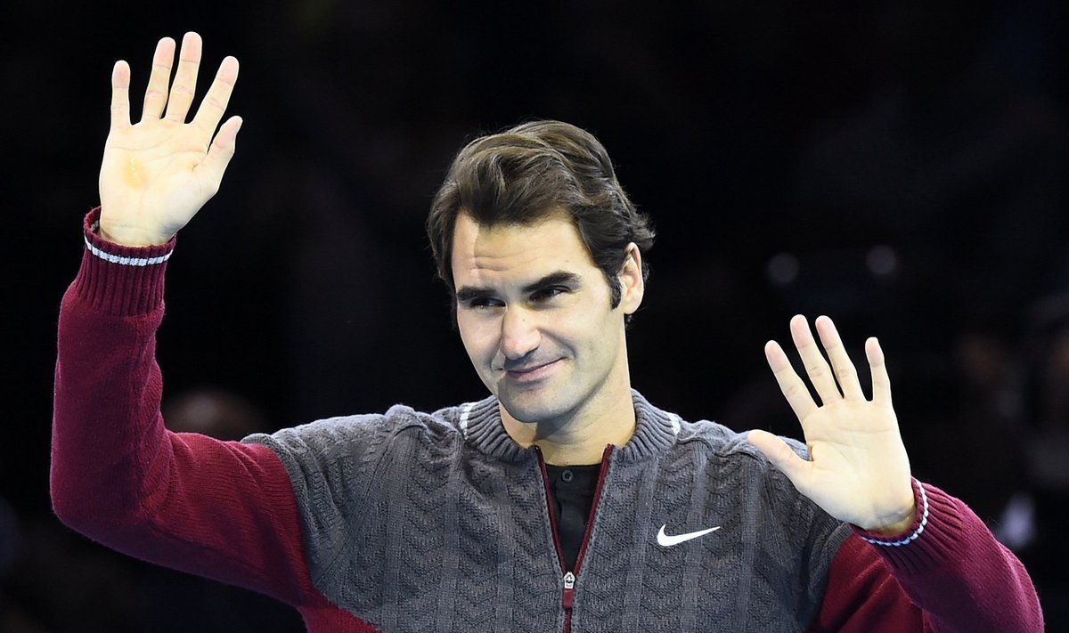 Roger Federer tuli O2 arenale publiku ette vabandama.