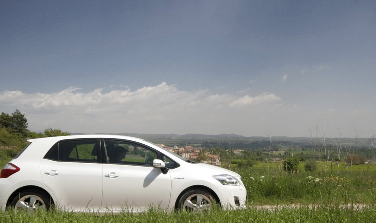 Toyota Auris HSD Barcelona lähistel