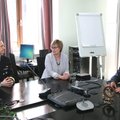 Таллиннскую горуправу посетили морские офицеры НАТО
