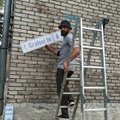 ФОТО И ВИДЕО | В Нарве больше нет улицы Графова: таблички с названиями и остальных четырех улиц меняют на другие