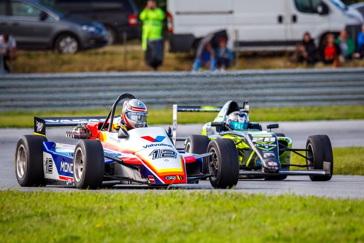 FeltCar Estonian Grand Prix´l võitis Superbike´de sõidu Hannes Soomer, Eesti superauto püstitas uue rajarekordi