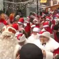 Reutersi video: Jõuluvanade paraad Moskvas