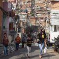 COVID-19 uus ränk epitsenter Brasiilia vaidleb selle tõkestamisest loobumise üle
