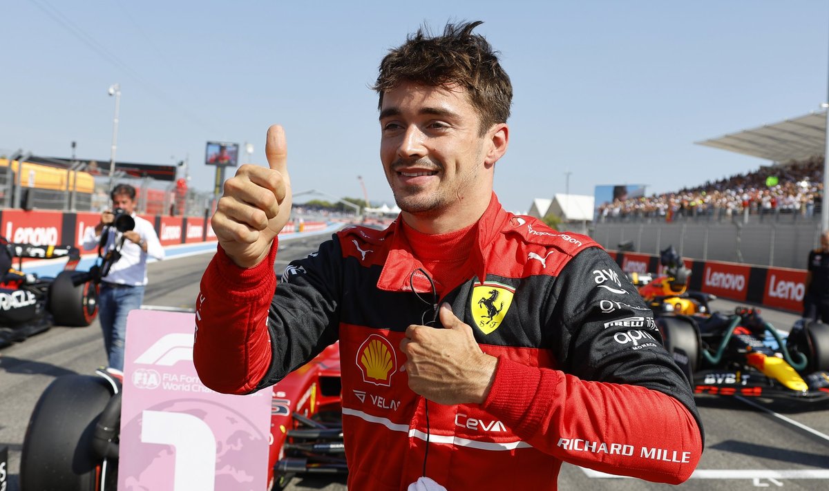 Charles Leclerc alustab pühapäevast võistlust esikohalt.