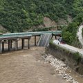 Üleujutused põhjustasid Hiinas silla varisemise, hukkunud on vähemalt 11 inimest