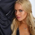 VEIDRAD FOTOD: Lindsay Lohan poolalasti ja verisena