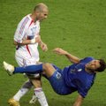 Itaalia jalgpallitäht Zidane'i kurikuulsast löögist: tegin nalja tema õe kohta
