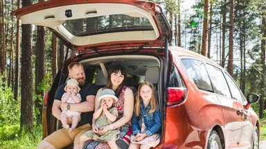 Ebameeldiv üllatus: viiekohalisse autosse kolm last ei mahu! Ka maasturisse mitte