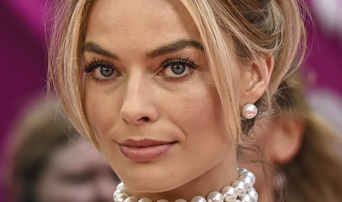 NOORELT KUULSAKS Margot Robbie saavutas menu juba hilisteismelisena, kui ta kutsuti mängima seriaali „Naabrid“.