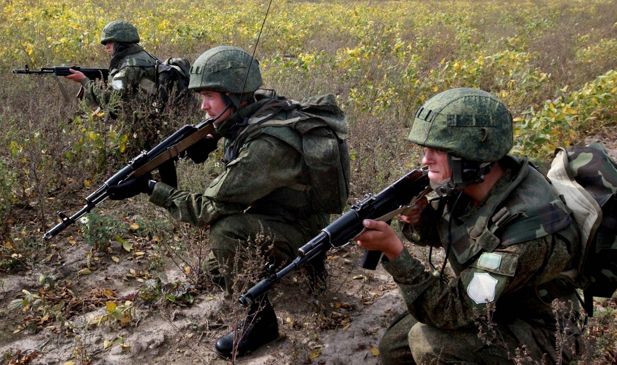 Vostok-2014 õppusel osalevad sõdurid