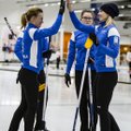 FOTOD: Curlingunaiskond võttis kaks ilusat võitu ning tõusis grupi etteotsa