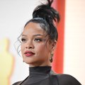Rihanna koju kutsuti politsei: sissetungija soovis popstaari endale naiseks paluda