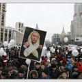 Moskvalased lähevad katkematu vooluna meelt avaldama, plakatid ja õhupallid käes