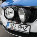 DELFI FOTOD: Pirital tegid avarii Audi juht ning autot jälitanud politseisõiduk