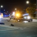 FOTOD | Joobes juht sõitis öösel Tallinnas Haabersti ringteel foori pikali
