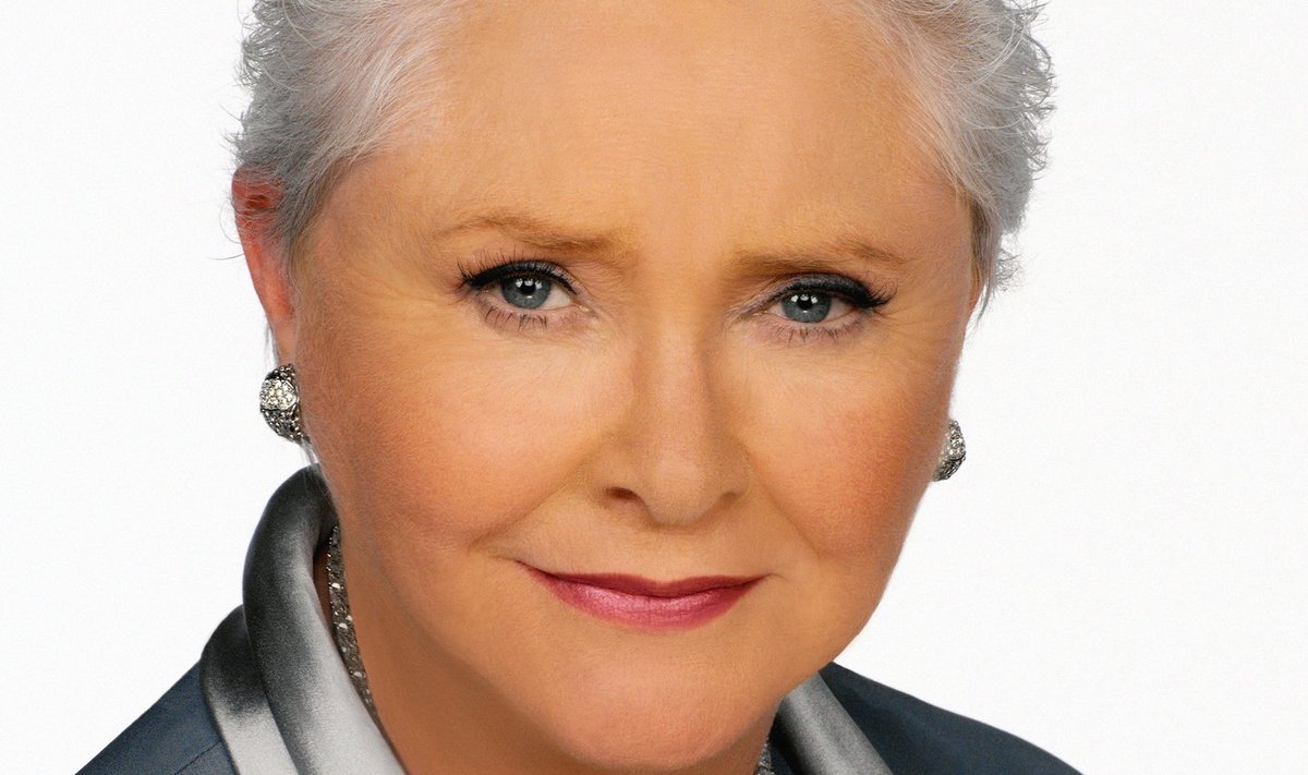 Susan Flannery stars as Stephanie Forrester in THE BOLD AND THE BEAUTIFUL..Photo: CLIFF LIPSON/ CBS.©2004 CBS Broadcasting Inc.  All Rights Reserved