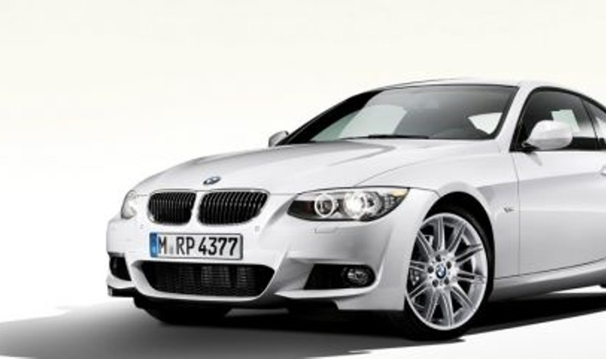 BMW 3. seeria kupee uhkes M-Sport paketis