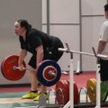 “Она даже не ходит на тренировки”. Как трансгендерная спортсменка Лорел Хаббард переживает скандал вокруг своего участия в Олимпиаде
