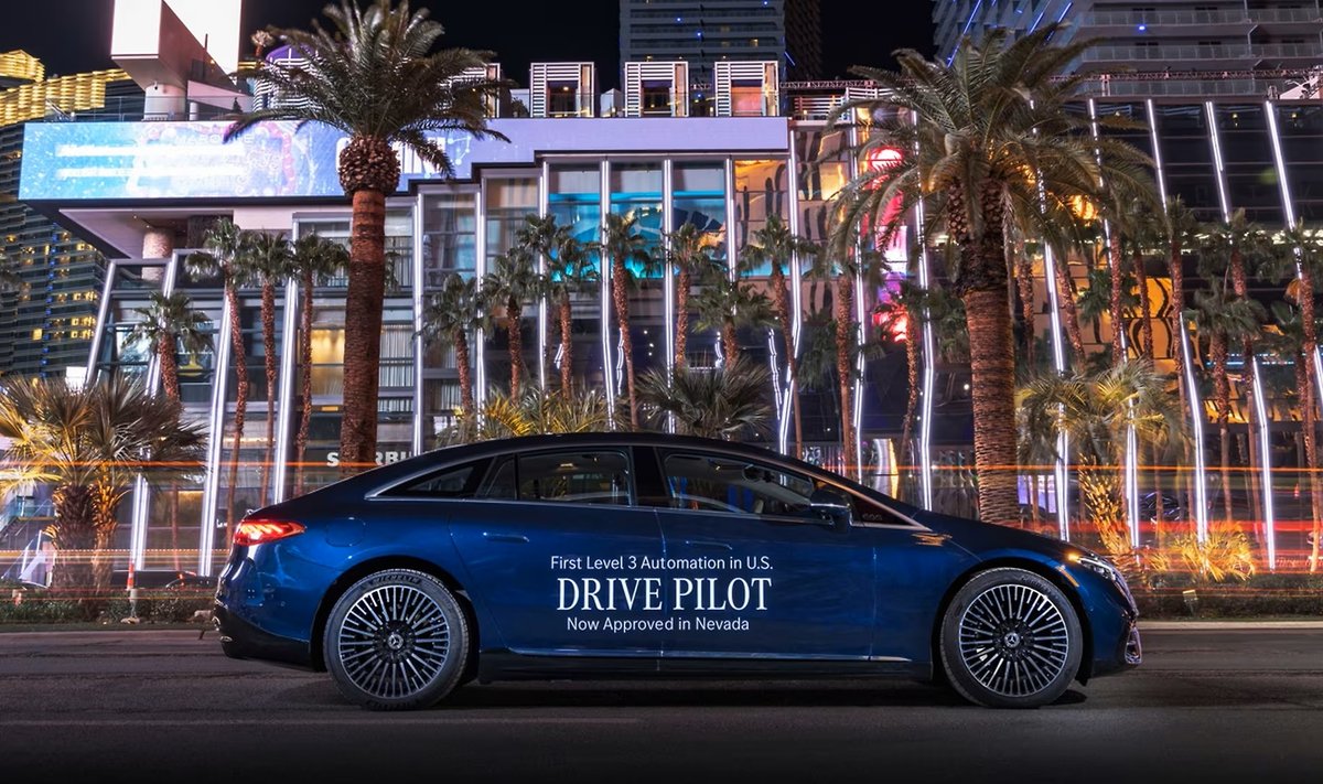 Mercedes-Benz Drive Pliot