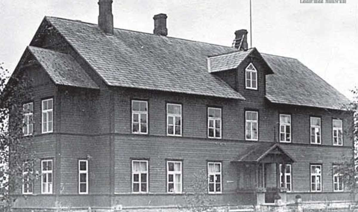 Kunagine Silla koolimaja (Foto: Läänemaa Muuseum)