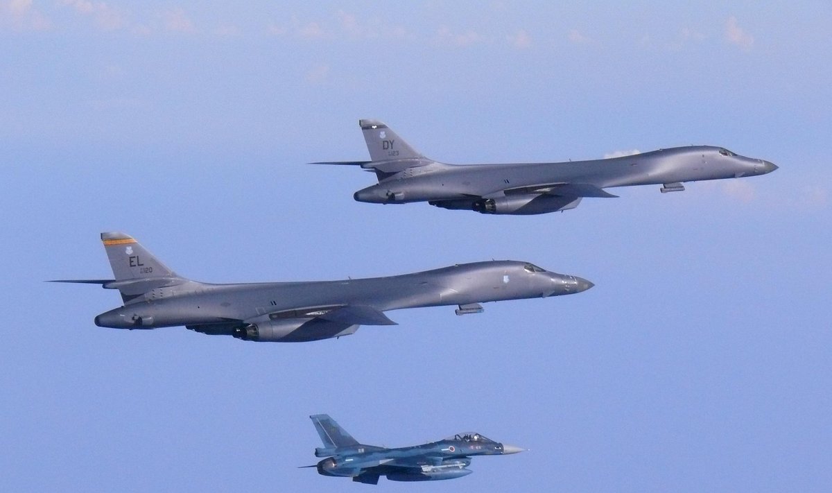 USA lennukid Korea poolsaare kohal