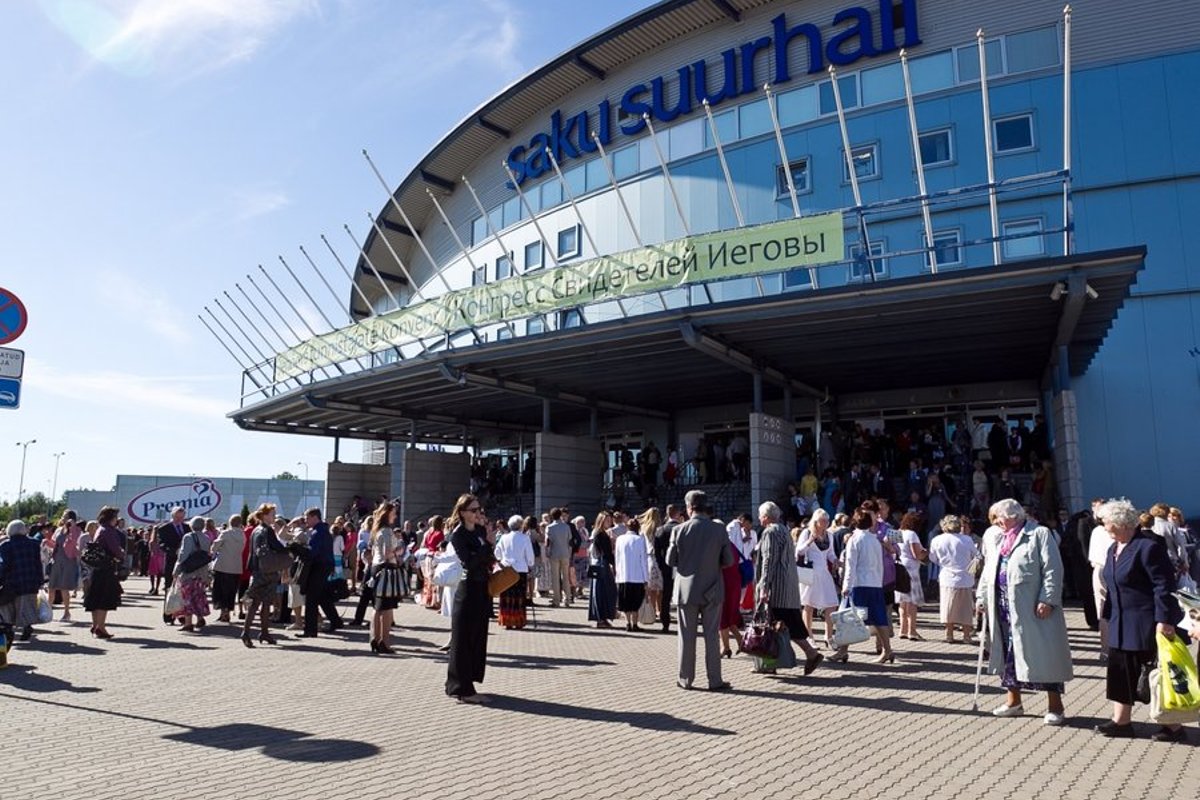 FOTOD ja VIDEO: Saku Suurhallis kogunesid tuhanded Jehoova tunnistajad