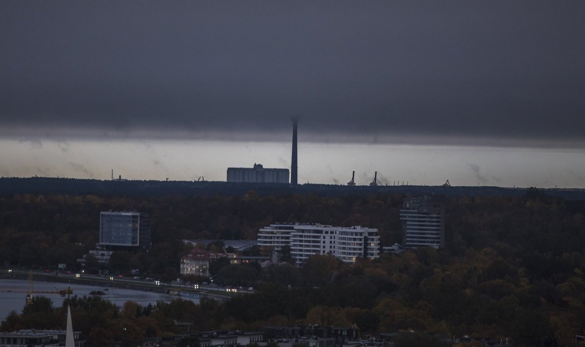 Eile keskpäeval varjutas Eesti pimedus