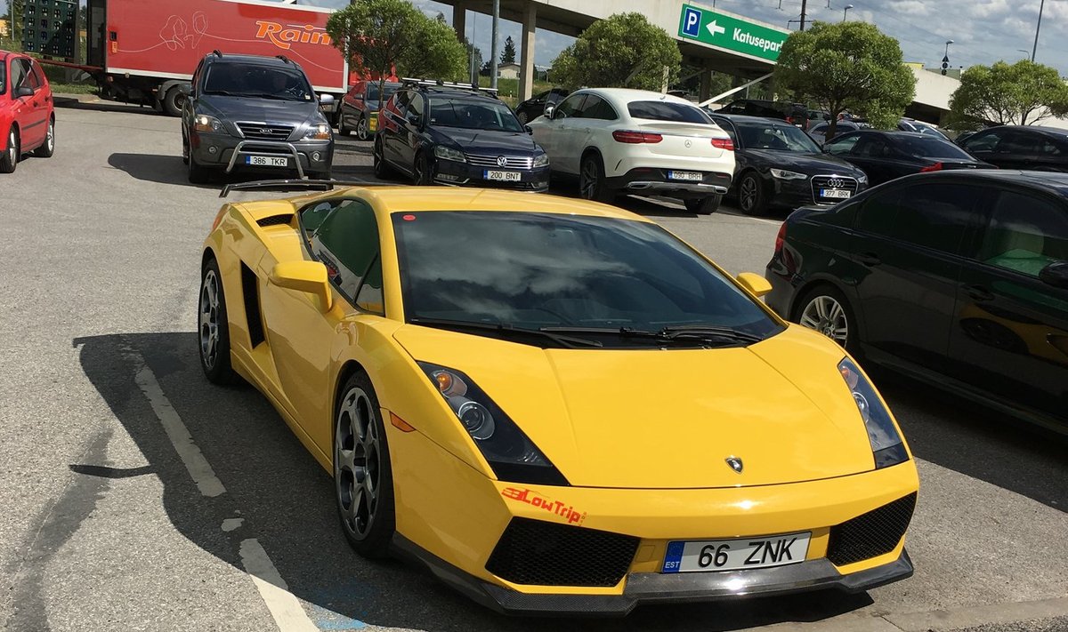 Lamborghini Gallardo invakohal