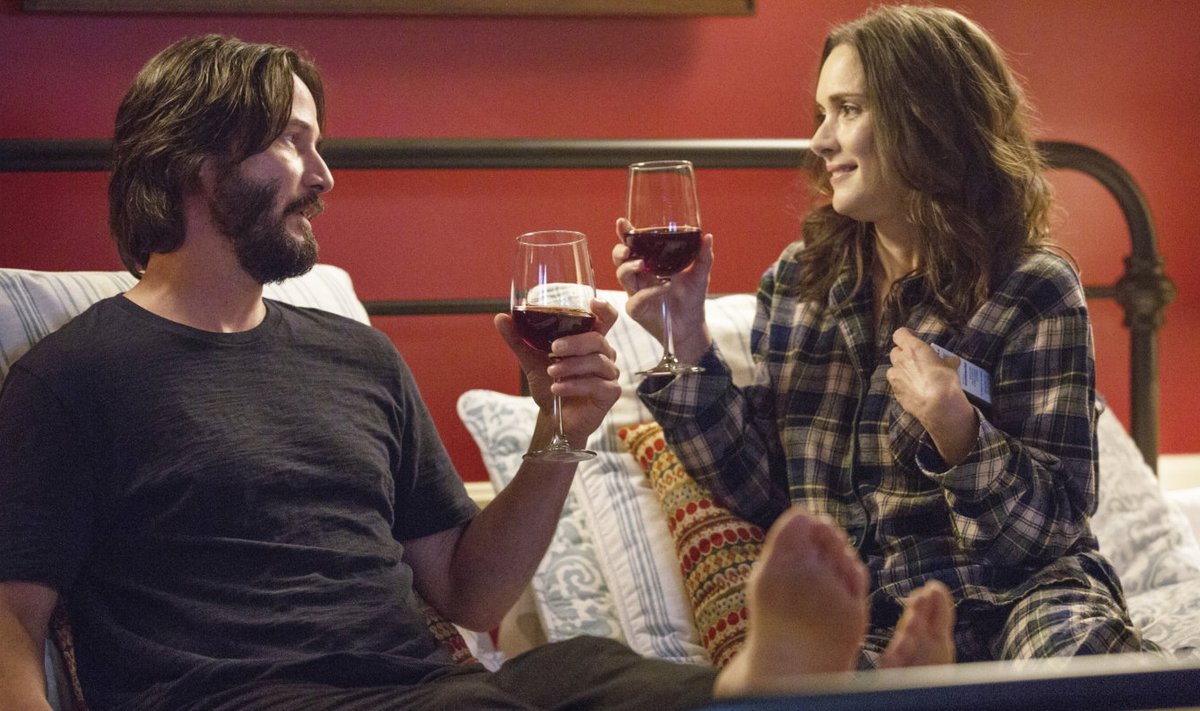 KÜÜNIKUD JA MISANTROOBID: Teel pulma avastavad Frank (Keanu Reeves) ja Lindsay (Winona Ryder), et neil on palju ühist: mõlemad vihkavad pruuti, peigmeest, pulma, iseend ja eeskätt teineteist.