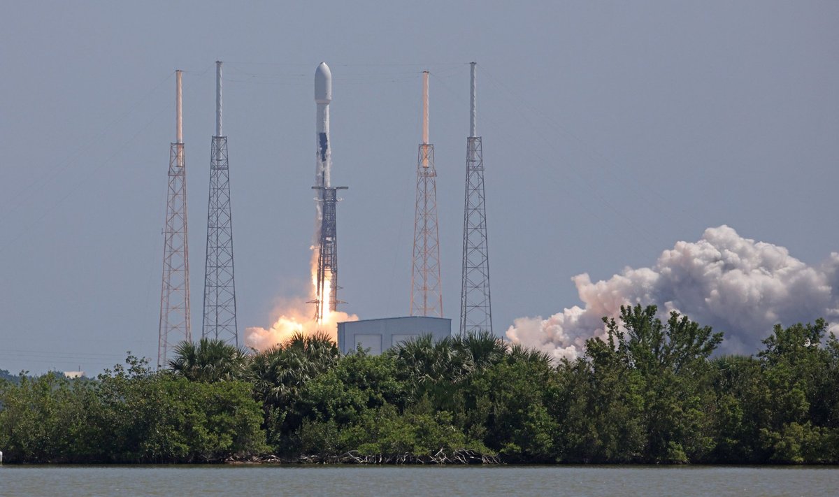 Euroopa Kosmoseagentuuri (ESA) Euclidi kosmoseteleskoop stardib SpaceX Falcon 9 raketiga Kennedy kosmosekeskusest.