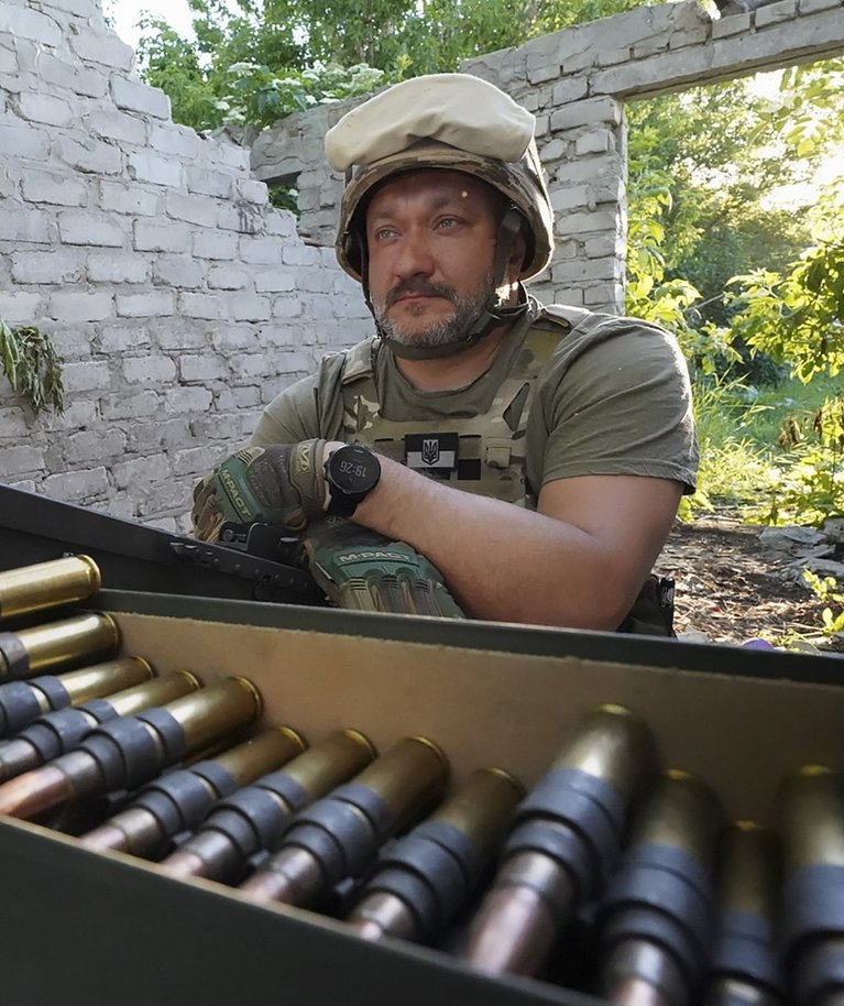 Ukraina teenistuja Harkivi rindel.