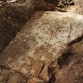 Kraavikaevajad leidsid kaks sajandit kadunud olnud ruunikivi