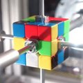 VIDEO | Vaata, kuidas robot rekordkiirusel Rubiku kuubiku lahendab