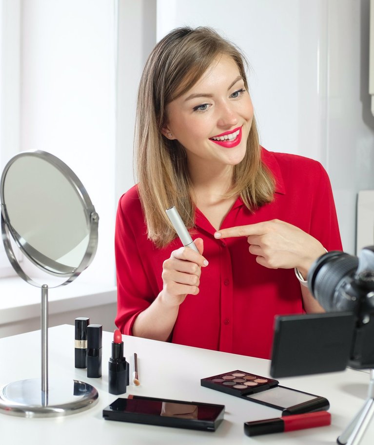 Kosmeetika teemal veebis jutustamine võib anda head sissetulekut.