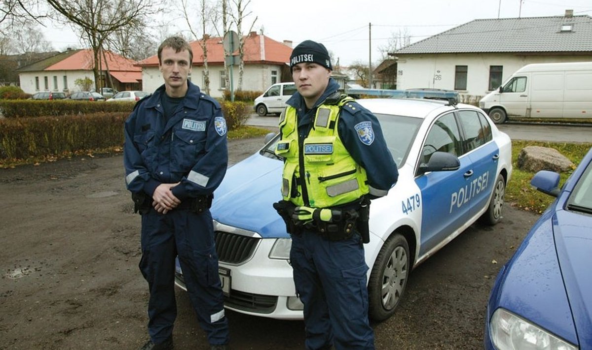 Ida prefektuuri Jõhvi osakonna patrull-politseinikud Pavel Reškin ja Indrek Hindreus. TV3