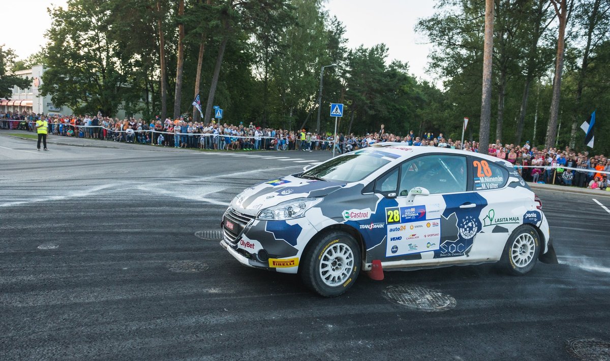 Mikko Niinemäe 2016. aasta Rally Estonia Elva linnakatsel.
