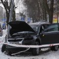 FOTOD: Kohtla-Järvel jäi naine kõnniteel auto alla ja hukkus