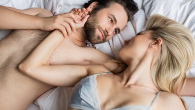 Regulaarne seks pikendab eluiga? Jah! Siin on erksa voodielu 9 kasulikku toimet nii mehe kui naise tervisele