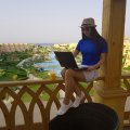 Kodu on Hurghadas, aga töökoht Eestis: üks julge eestlanna täitis oma unistuse ja teeb nüüd kaugtööd sooja päikese all