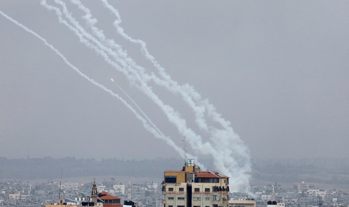 IИз сектора Газа по Израилю выпускаются ракеты